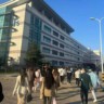 无夜班药厂贴标签300一天可日结管吃住坐岗
