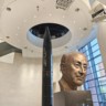 中职学校招生办公室教师